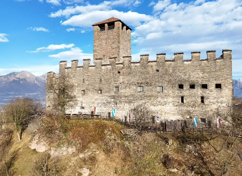 Castello di Zumelle, Italy